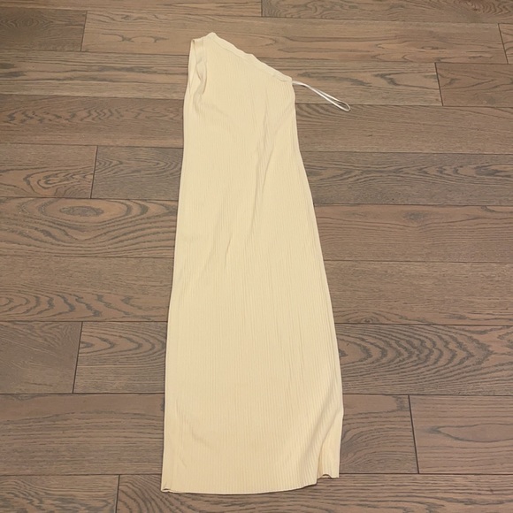 Theory - Ribbed One Shoulder Midi Dress - Picture 4 of 5